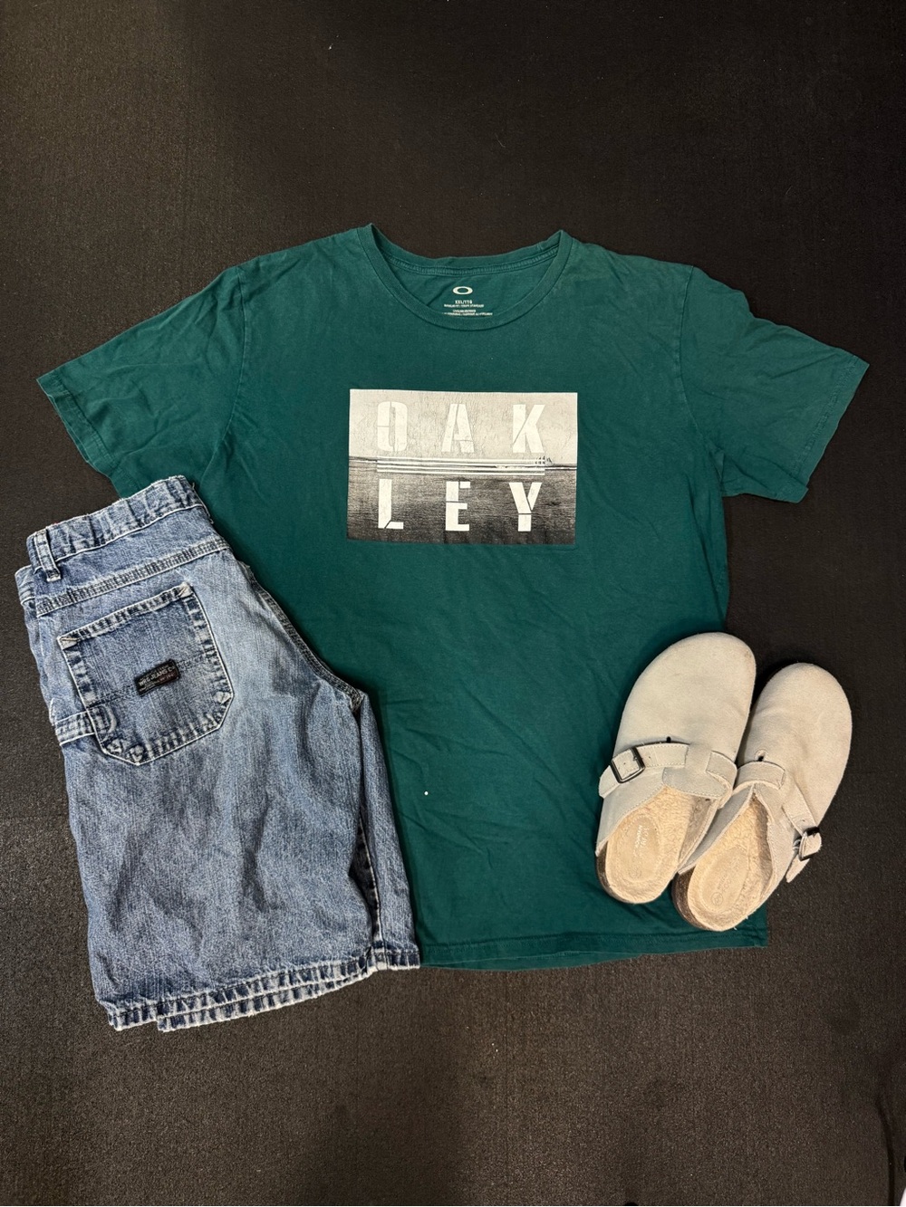 Oakley Men’s Green Graphic Logo Short-Sleeve Tee